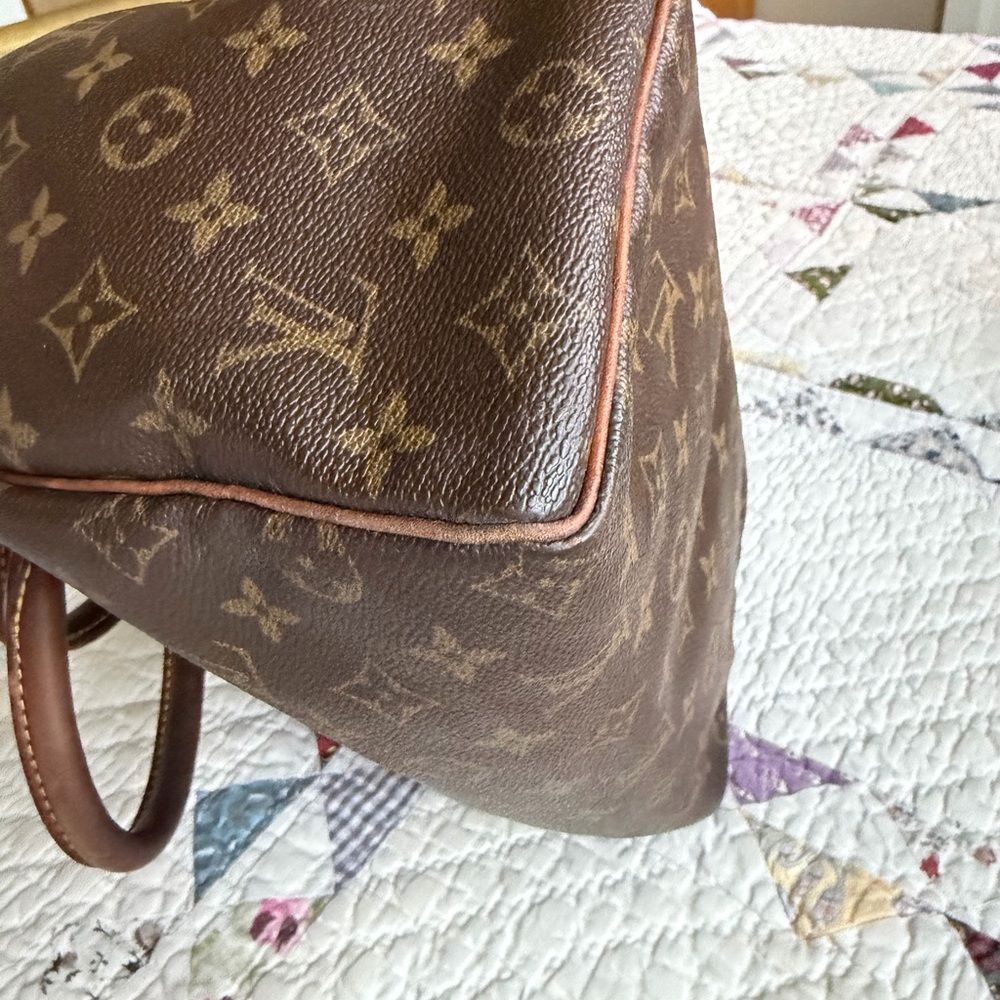 Louis Vuitton Monogram Speedy 25 - Picture 8 of 16